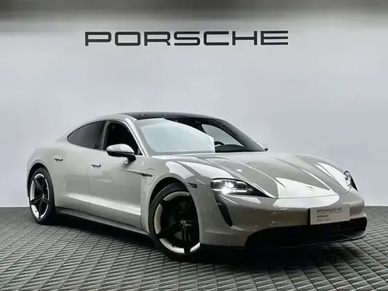 2020 Porsche Taycan с пробегом 48 000 км