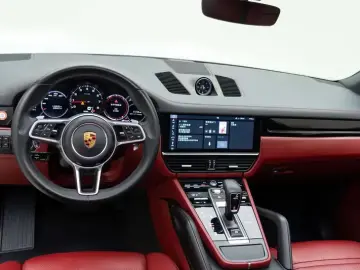 2019 Porsche Cayenne с пробегом 112 000 км