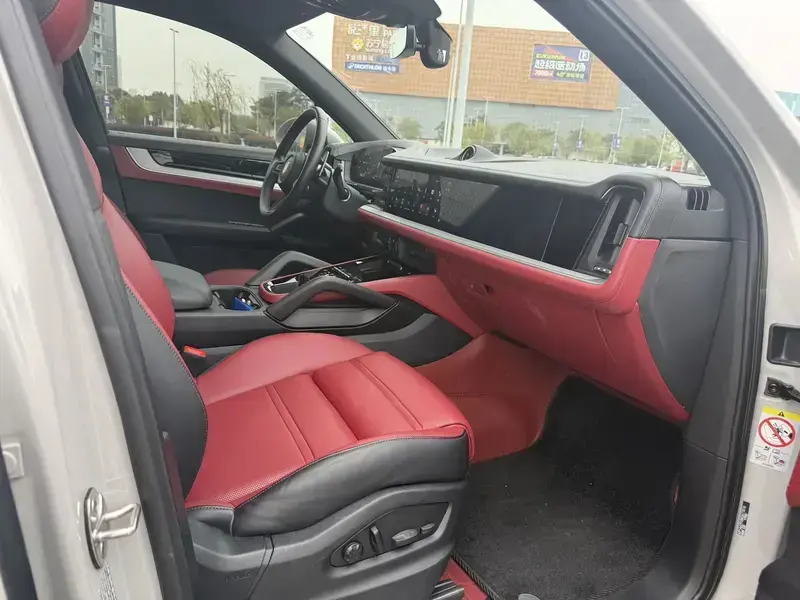 2024 Porsche Cayenne с пробегом 43 000 км