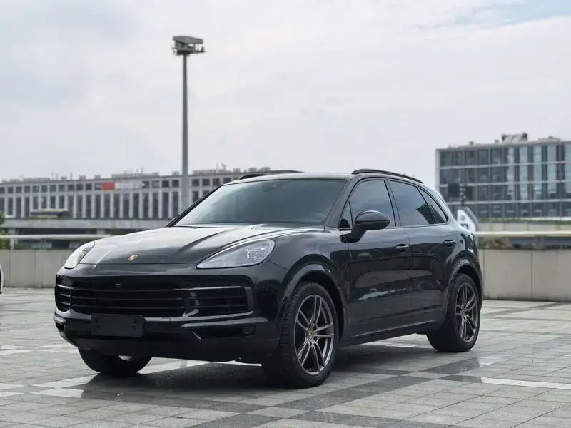 2019 Porsche Cayenne с пробегом 39 000 км