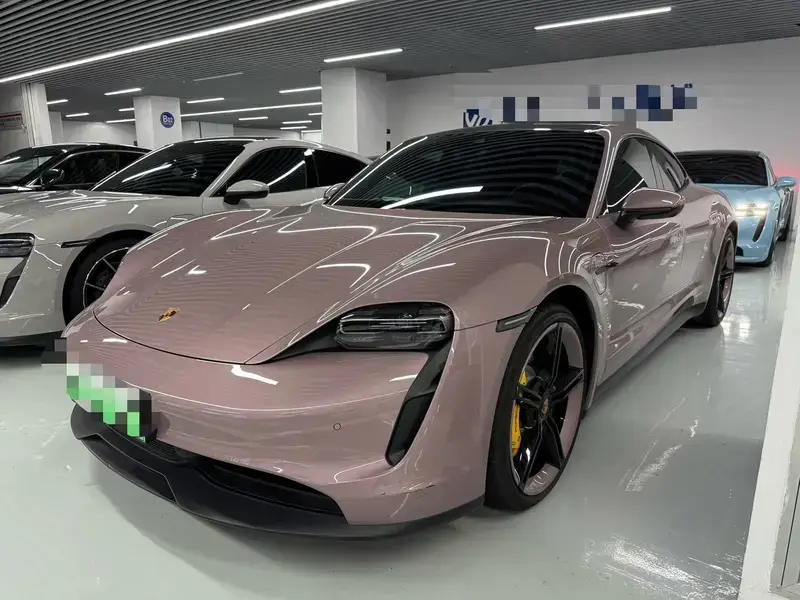 2022 Porsche Taycan с пробегом 29 600 км