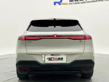 2024 Changan Shenlan S05 с пробегом 21 000 км