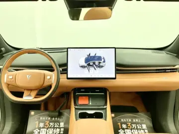 2024 Changan Shenlan S05 с пробегом 21 000 км