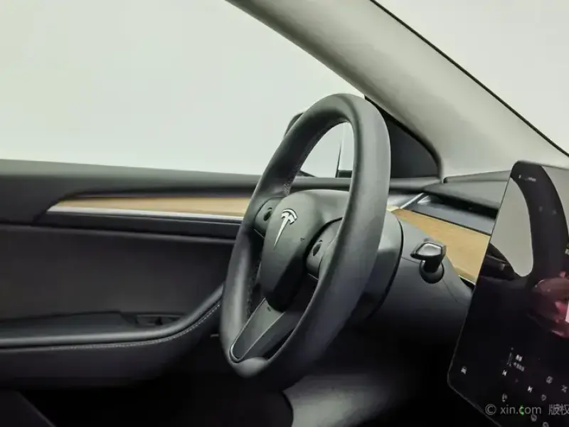 2022 Tesla Model Y с пробегом 101 200 км