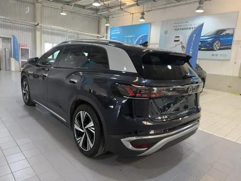 2022 Volkswagen ID.6 с пробегом 59 000 км