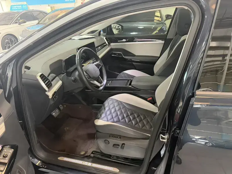 2022 Volkswagen ID.6 с пробегом 59 000 км