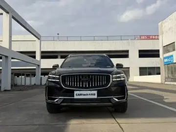 2024 Geely Monjaro с пробегом 16 000 км