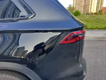2026 Geely Monjaro с пробегом 12 000 км