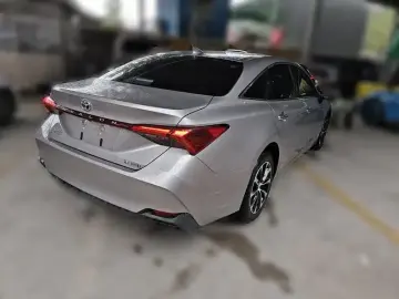 2023 Toyota Avalon с пробегом 87 500 км