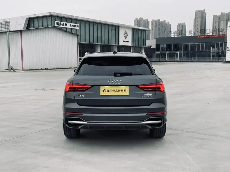 2022 Audi Q3 с пробегом 19 500 км