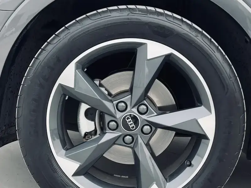 2022 Audi Q3 с пробегом 19 500 км