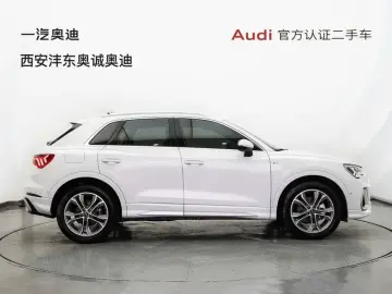2024 Audi Q3 с пробегом 7 800 км