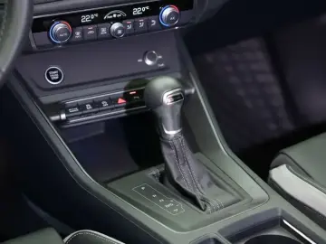 2024 Audi Q3 с пробегом 7 800 км
