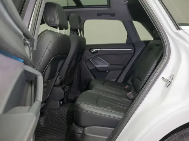 2024 Audi Q3 с пробегом 7 800 км