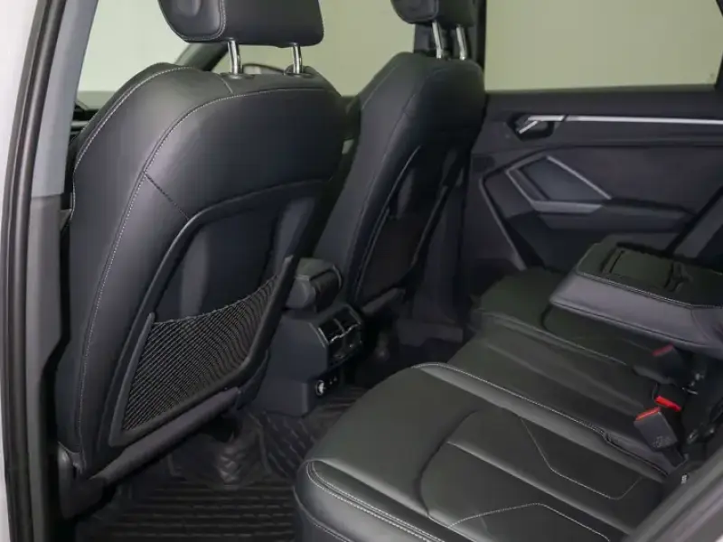 2024 Audi Q3 с пробегом 7 800 км