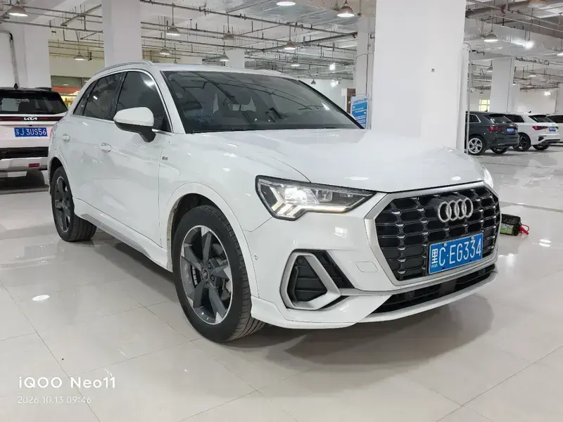2022 Audi Q3 с пробегом 44 400 км