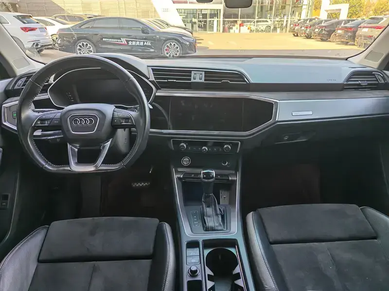 2021 Audi Q3 с пробегом 69 000 км