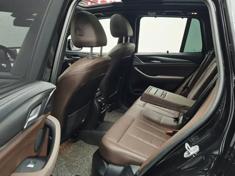 2024 BMW X3 с пробегом 10 267 км
