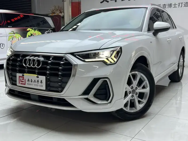 2019 Audi Q3 с пробегом 64 000 км