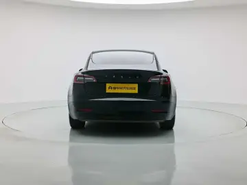 2022 Tesla Model 3 с пробегом 56 700 км