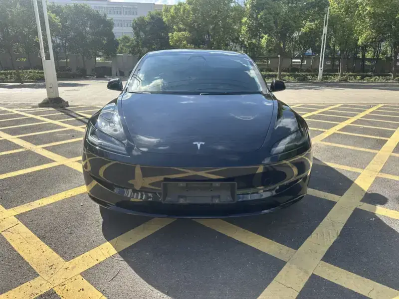 2023 Tesla Model 3 с пробегом 79 000 км