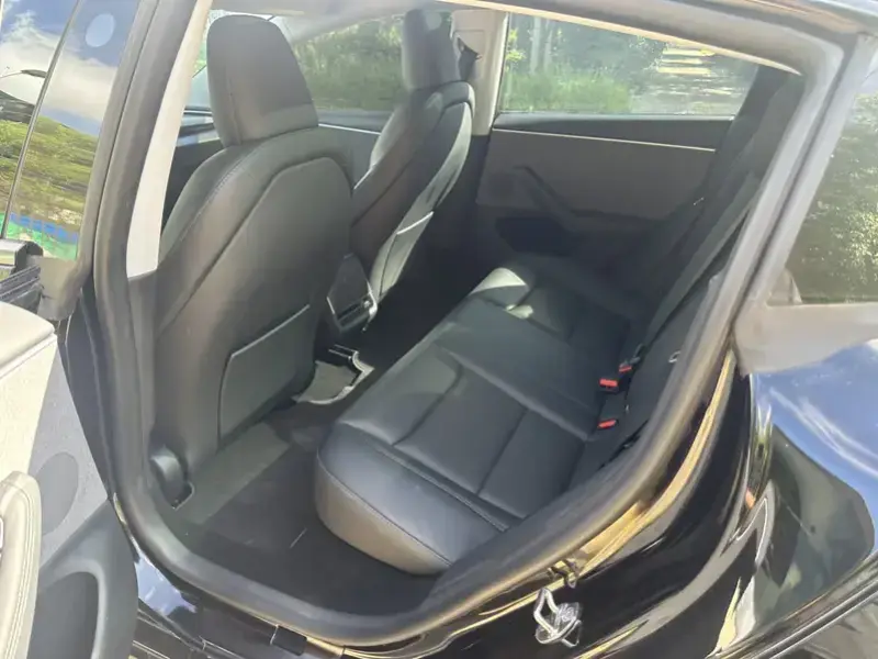 2023 Tesla Model 3 с пробегом 79 000 км
