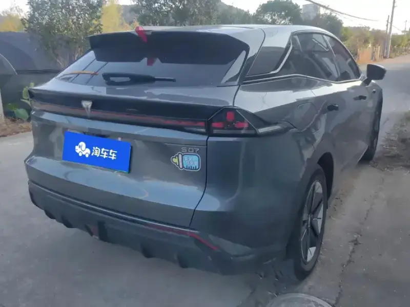 2024 Changan Deepal S07 с пробегом 5 000 км