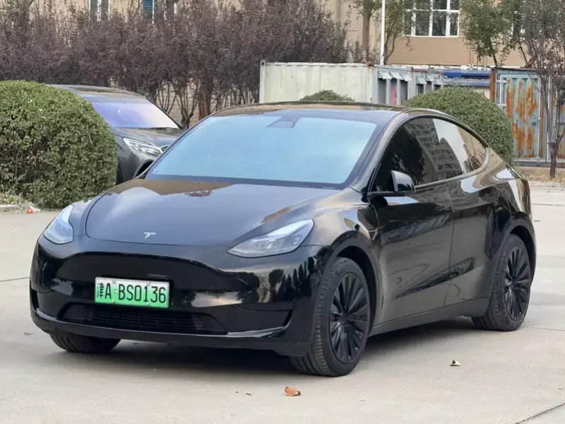 2022 Tesla Model Y с пробегом 40 000 км