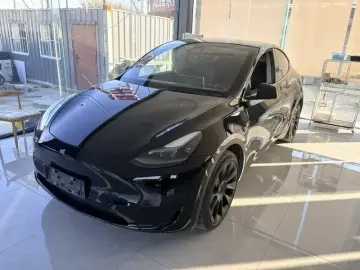 2022 Tesla Model Y с пробегом 49 000 км