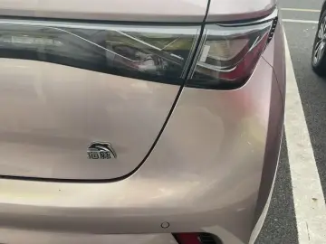 2021 BYD Dolphin с пробегом 17 200 км