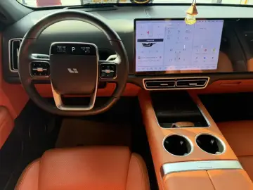 2024 Li Auto (Lixiang) L6 с пробегом 37 000 км