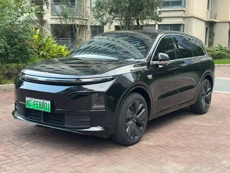 2024 Li Auto (Lixiang) L6 с пробегом 26 000 км
