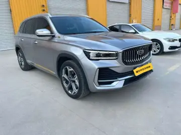 2024 Geely Monjaro с пробегом 12 000 км
