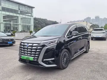 2022 Denza D9 с пробегом 58 000 км