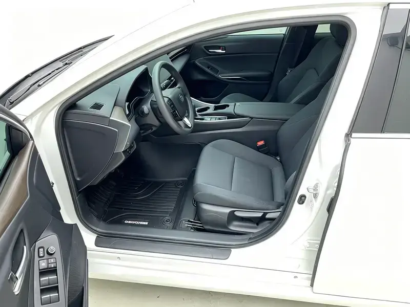 2024 Toyota Avalon с пробегом 16 900 км