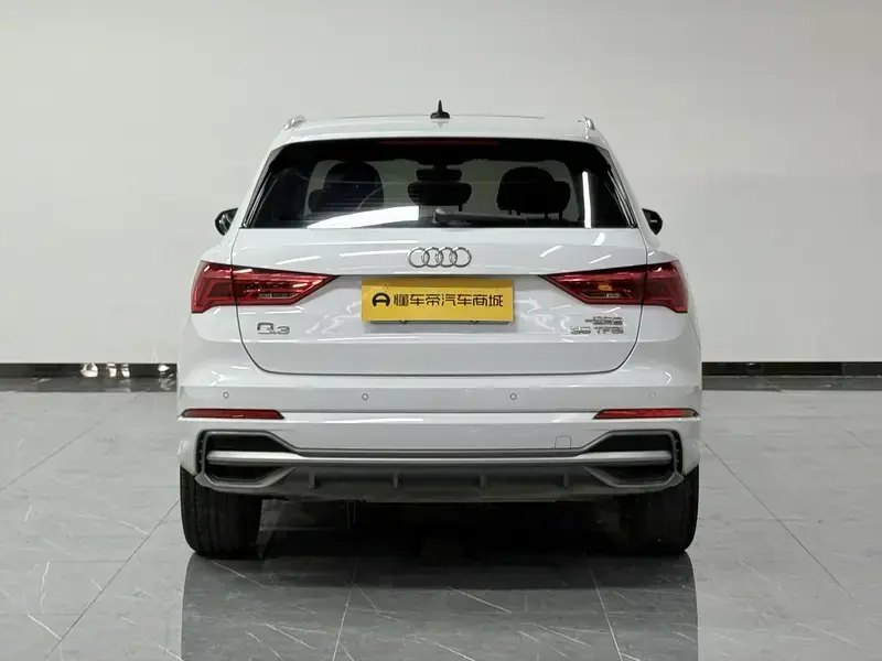 2023 Audi Q3 с пробегом 82 600 км