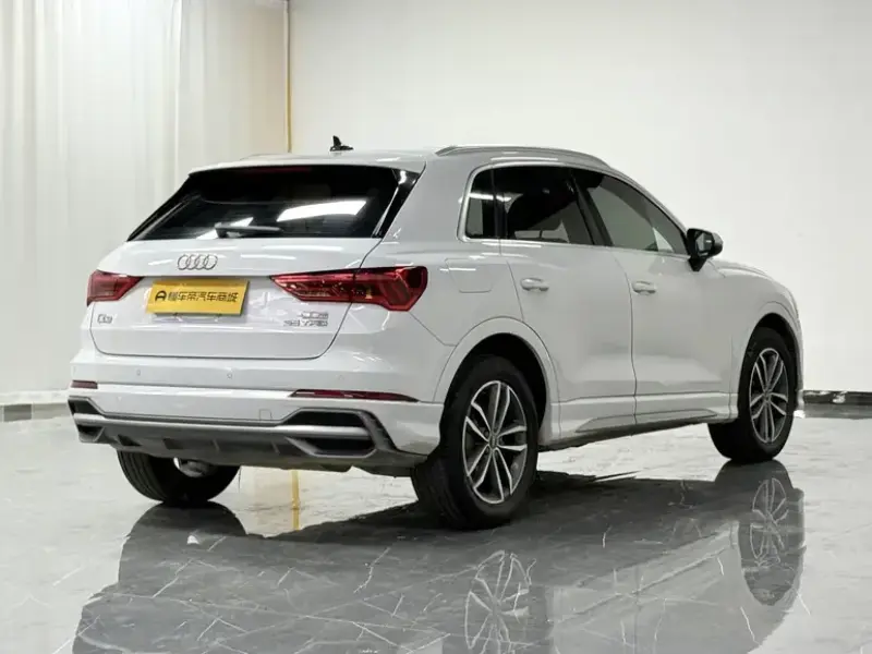 2023 Audi Q3 с пробегом 82 600 км