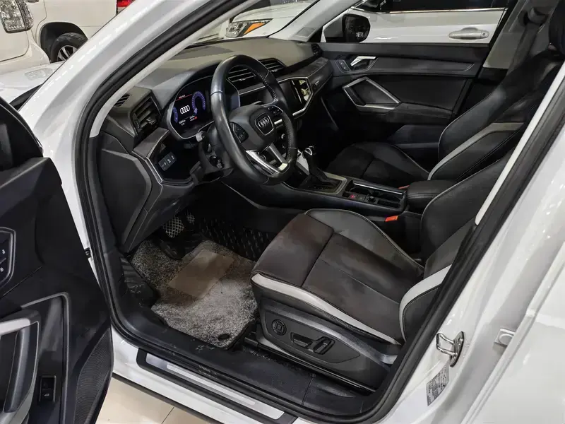 2019 Audi Q3 с пробегом 102 000 км