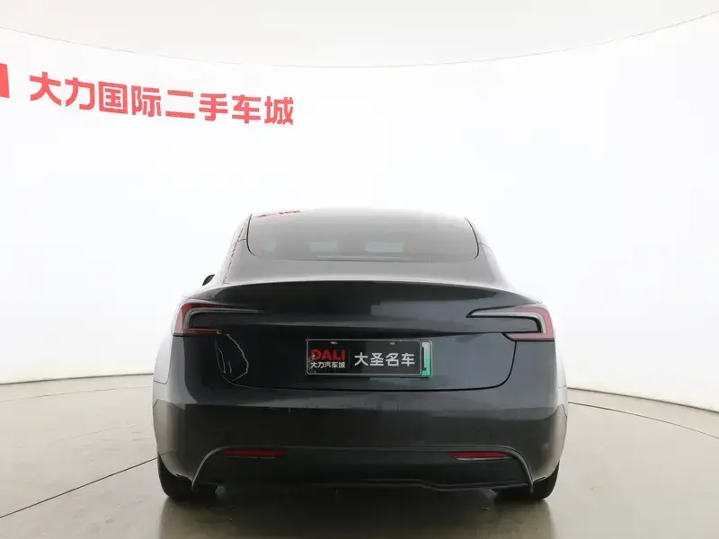 2023 Tesla Model 3 с пробегом 37 000 км