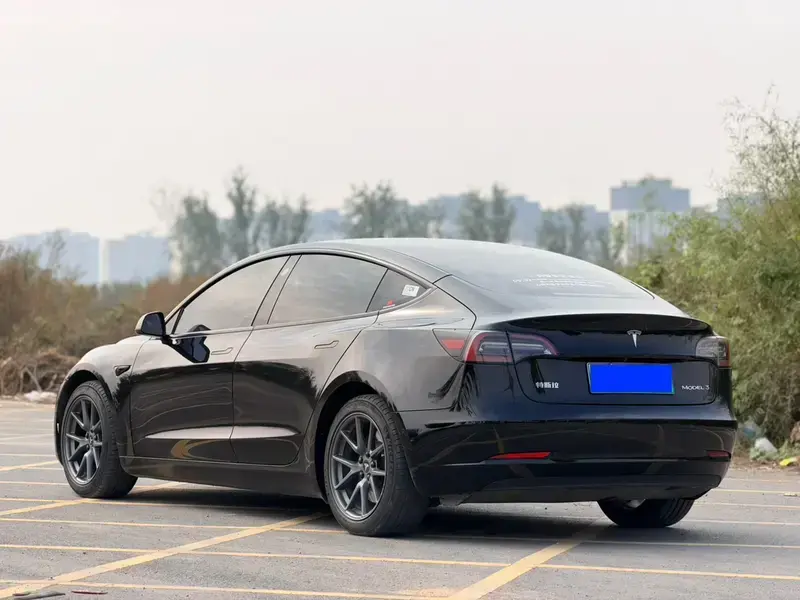 2022 Tesla Model 3 с пробегом 139 600 км