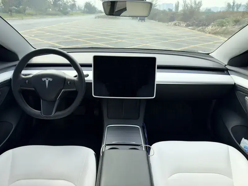 2022 Tesla Model 3 с пробегом 139 600 км