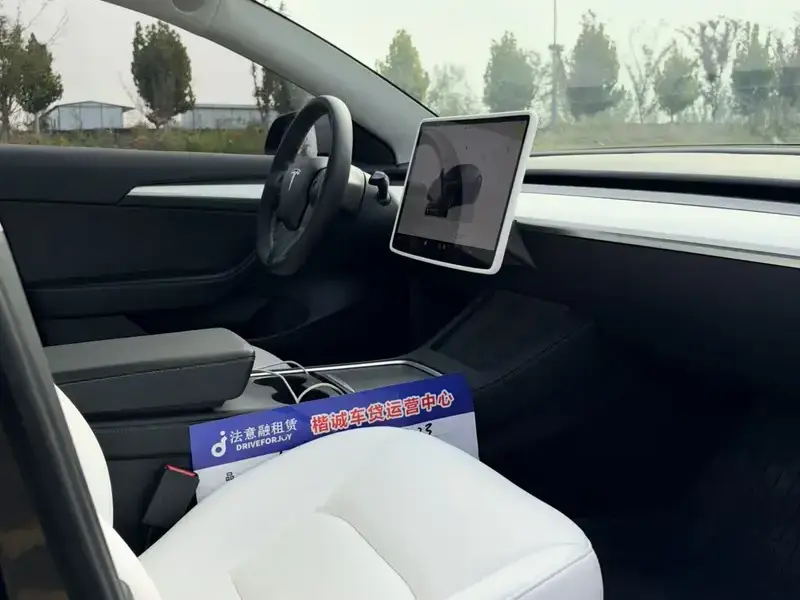 2022 Tesla Model 3 с пробегом 139 600 км