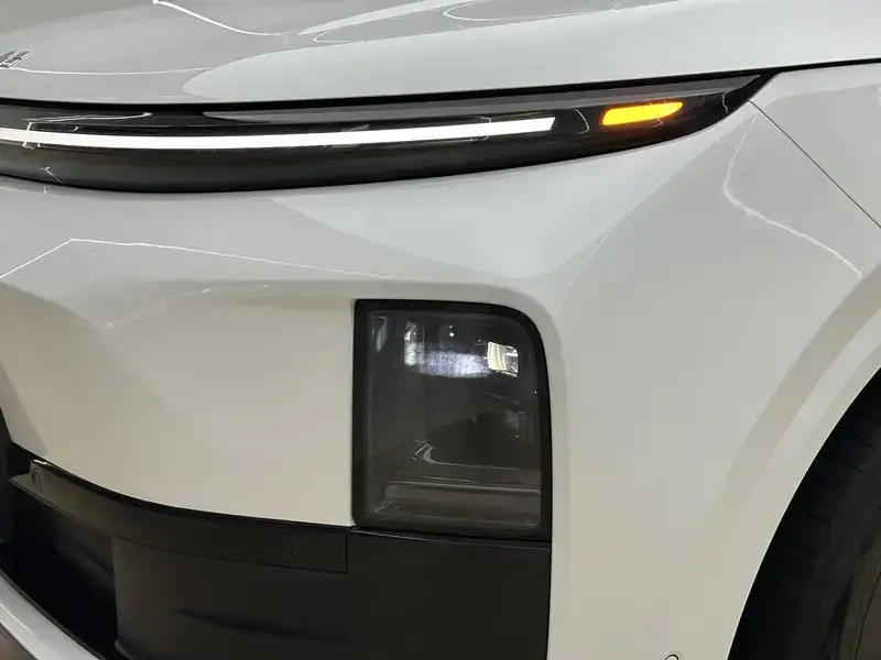 2024 Li Auto (Lixiang) L6 с пробегом 61 400 км
