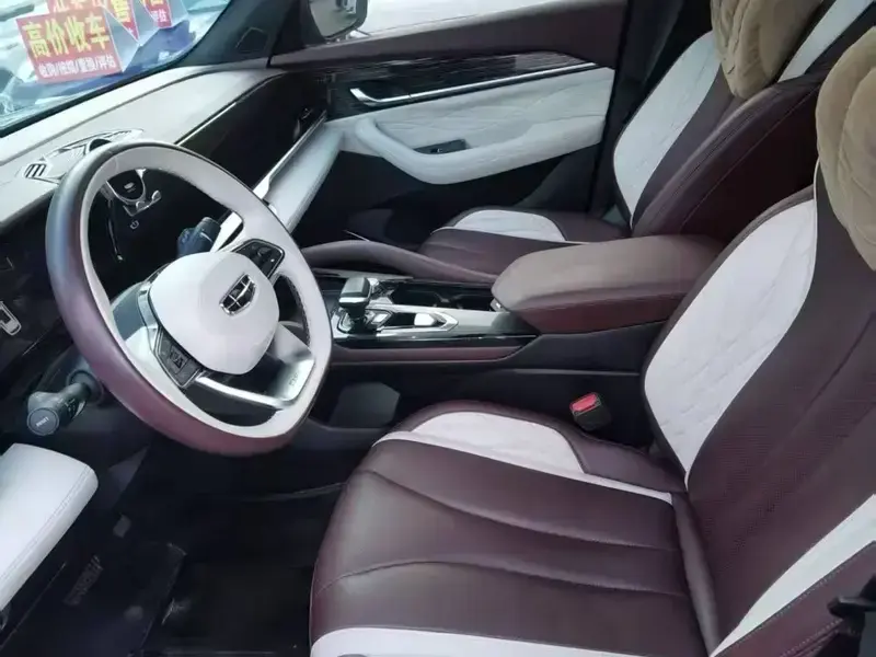 2021 Geely Monjaro с пробегом 65 000 км