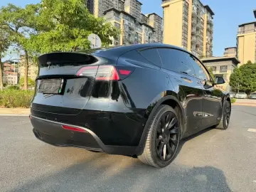 2021 Tesla Model Y с пробегом 73 000 км