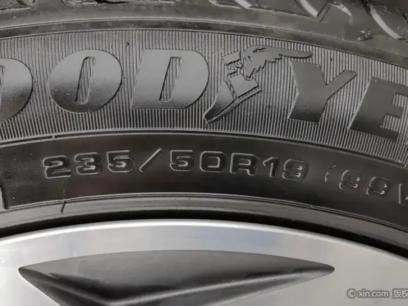2021 Geely Monjaro с пробегом 61 800 км