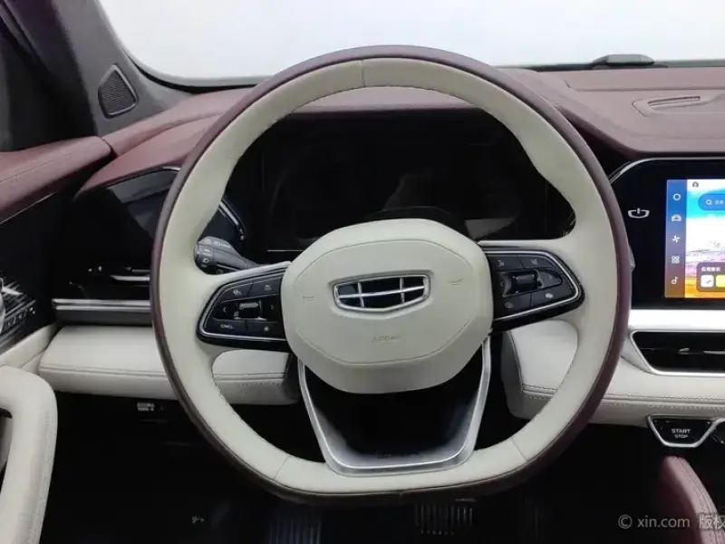 2021 Geely Monjaro с пробегом 61 800 км