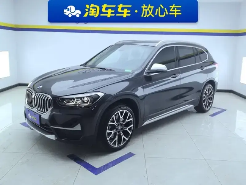 2022 BMW X1 с пробегом 23 000 км