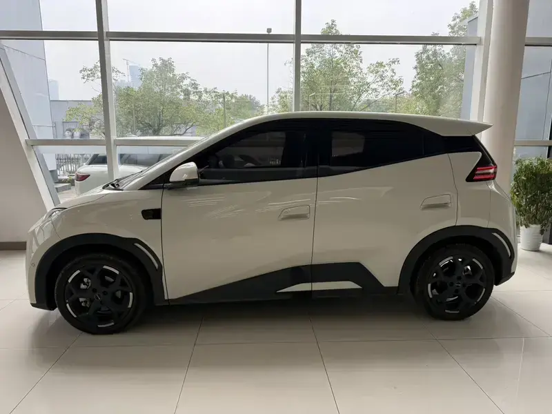 2025 BYD Seagull с пробегом 18 500 км
