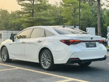2019 Toyota Avalon с пробегом 61 000 км